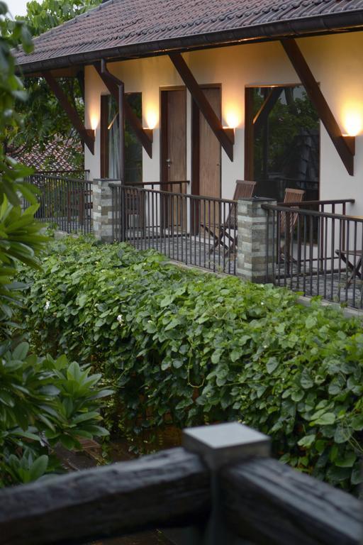 Rumah Batu Boutique Hotel Surakarta  Екстер'єр фото