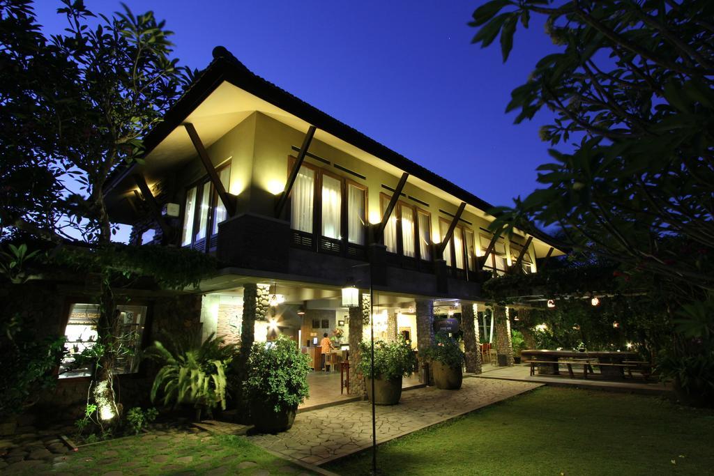 Rumah Batu Boutique Hotel Surakarta  Екстер'єр фото