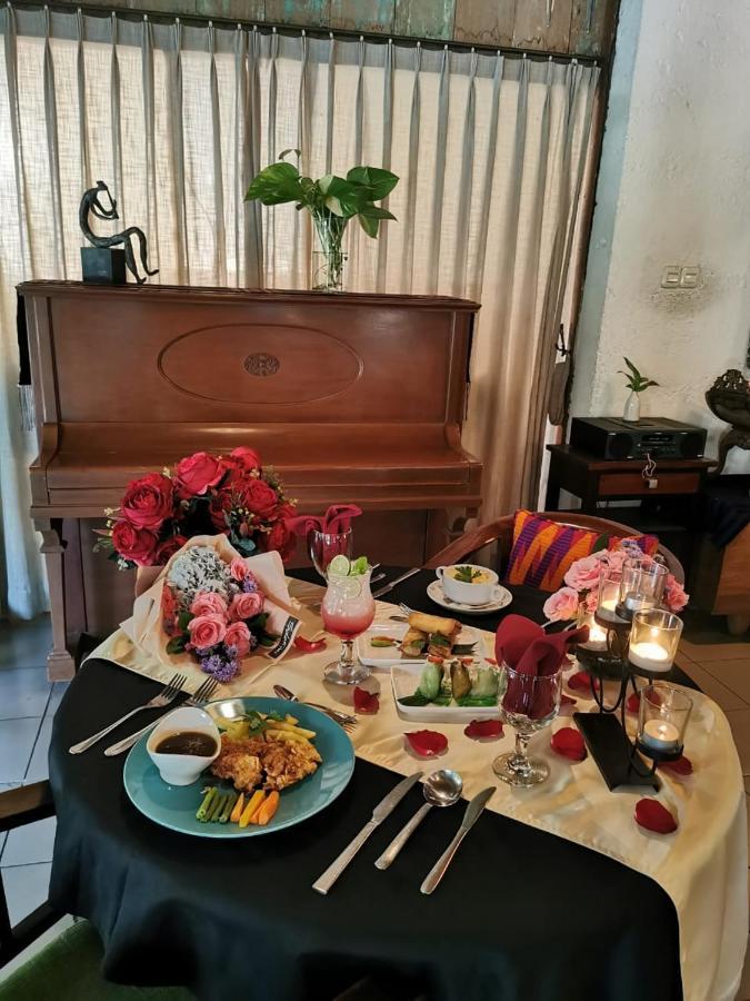 Rumah Batu Boutique Hotel Surakarta  Екстер'єр фото